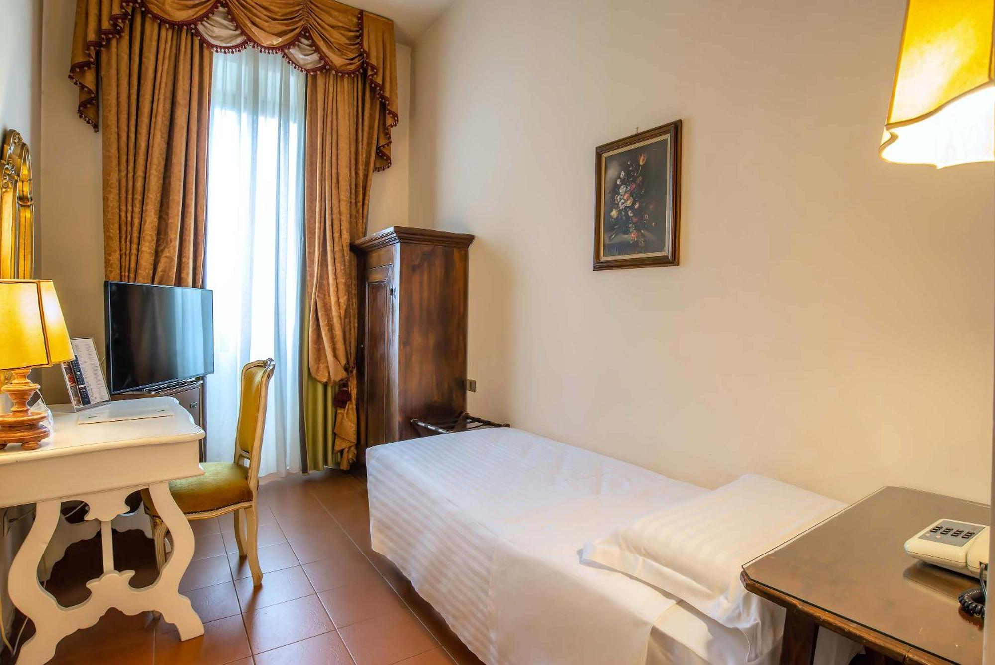 Standard Single Room,1274640826:JPEG
