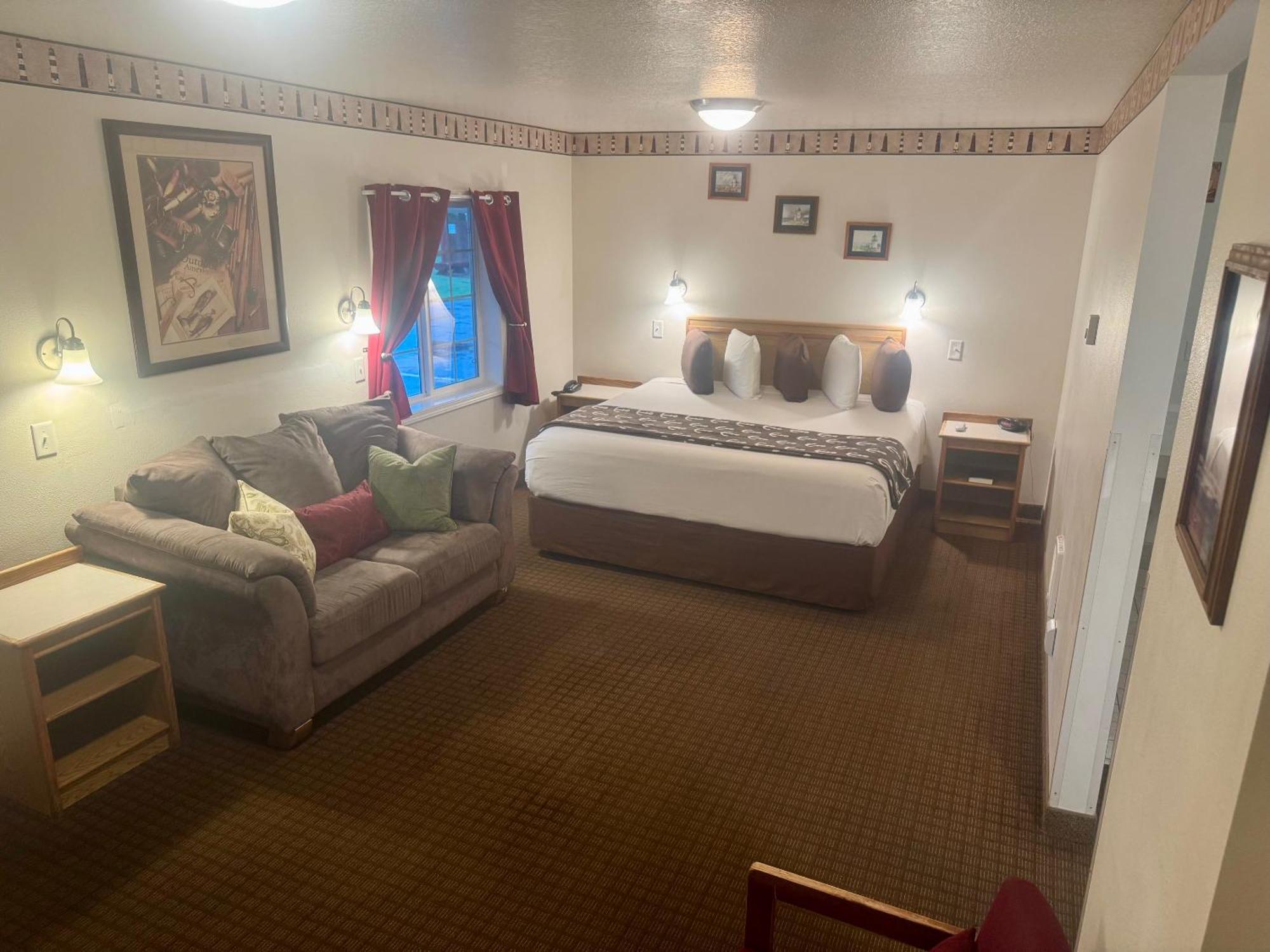 Apartment with Balcony,1733645975:JPEG