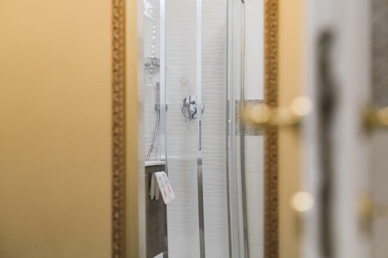 Luxury Triple Room,789598572:JPEG